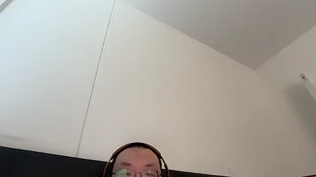 slaveasianboy online show from April 2026 03:13:01 PM