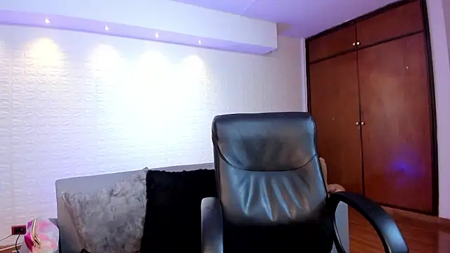 Snapshot of victoria_mooree chatting on February 2026 03:01:02 PM victoria mooree online show from February 2026 03:01:02 PM