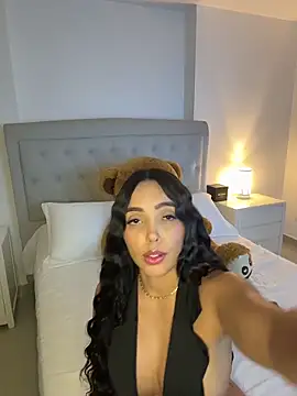 annyfosterr online show from April 2026 11:09:02 PM