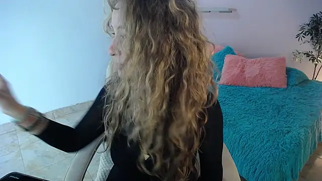 Snapshot of Paula_Paz chatting on November 2025 02:31:02 PM Paula Paz online show from November 2025 02:31:02 PM