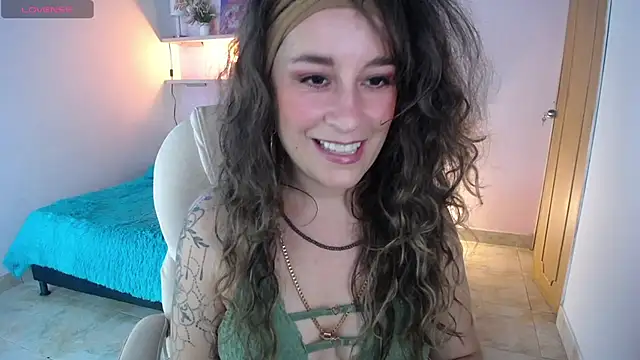 Snapshot of Paula_Paz chatting on September 2025 01:55:02 PM Paula Paz online show from September 2025 01:55:02 PM