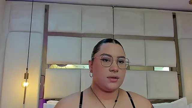 elizavenus online show from October 2025 12:51:01 PM