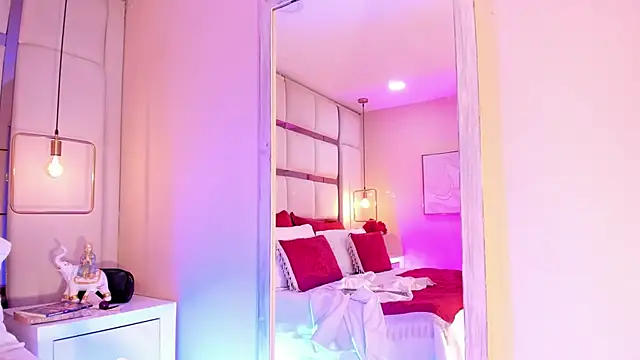 elizavenus online show from March 2026 12:31:02 PM