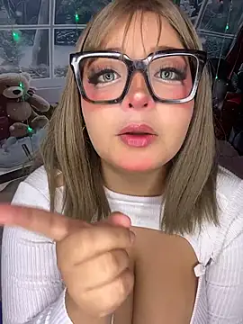 CharlotteMillers online show from December 2025 02:49:02 AM