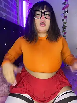 CharlotteMillers online show from November 2025 05:02:01 AM