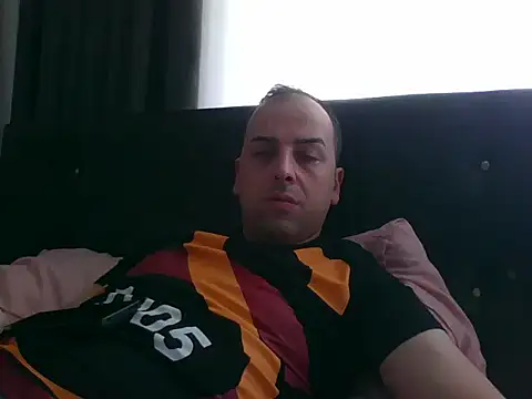 Snapshot of Yldrmm_9553 chatting on May 2026 11:26:01 AM Yldrmm 9553 online show from May 2026 11:26:01 AM
