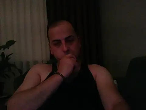 Snapshot of Yldrmm_9553 chatting on July 2026 08:21:01 PM Yldrmm 9553 online show from July 2026 08:21:01 PM