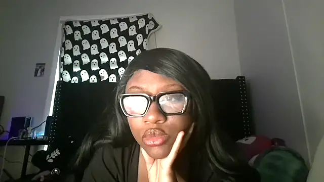 divinitysdesires online show from May 2026 10:19:01 PM