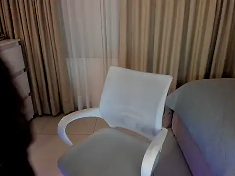 kiaraowen online show from September 2025 01:45:02 AM