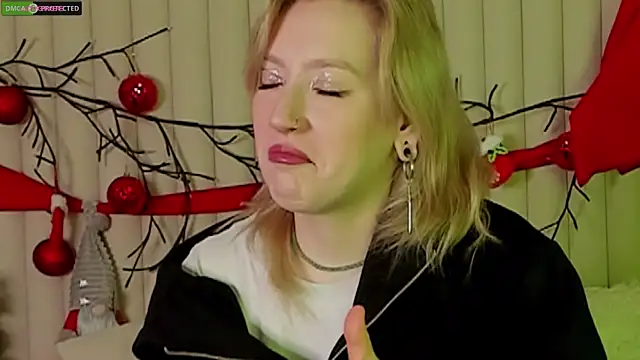 Snapshot of RachelCart chatting on January 2026 03:13:01 AM RachelCart online show from January 2026 03:13:01 AM