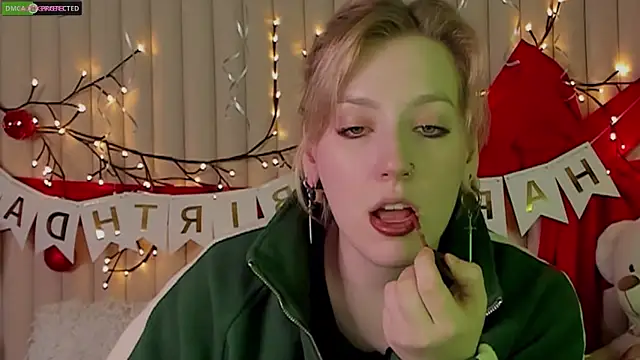 Snapshot of RachelCart chatting on December 2025 03:11:02 AM RachelCart online show from December 2025 03:11:02 AM