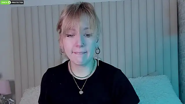 Snapshot of RachelCart chatting on November 2025 03:05:02 AM RachelCart online show from November 2025 03:05:02 AM