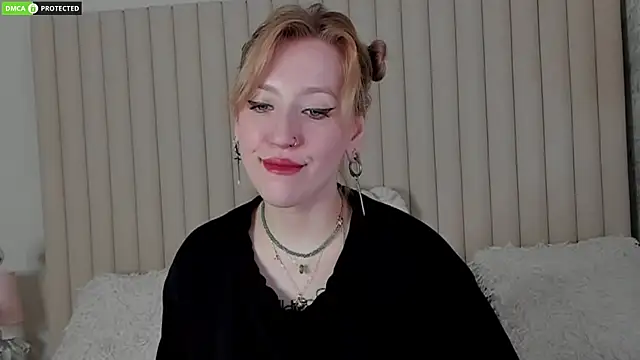 Snapshot of RachelCart chatting on November 2025 03:17:02 AM RachelCart online show from November 2025 03:17:02 AM