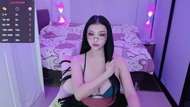 Snapshot of Waifu_Jennie chatting on October 2025 01:06:02 AM Waifu Jennie online show from October 2025 01:06:02 AM