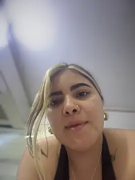 EVELIN MASON online show from December 2025 10:42:01 PM