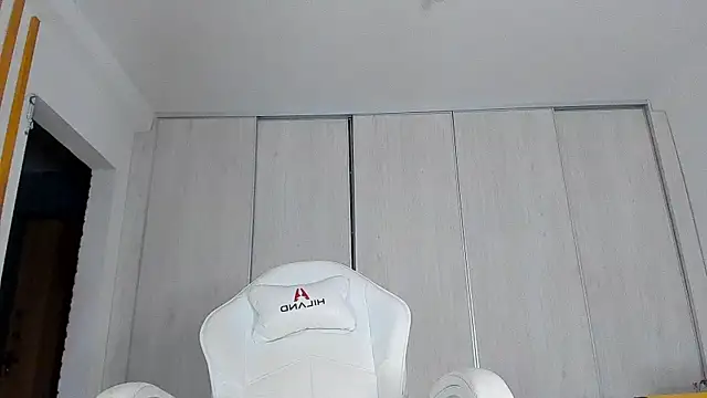 ice pixie online show from December 2025 03:24:01 PM