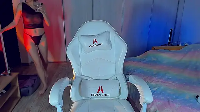 Snapshot of ice_pixie chatting on February 2026 05:15:02 PM ice pixie online show from February 2026 05:15:02 PM