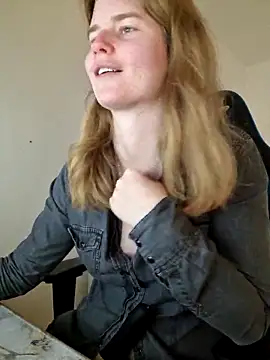 Snapshot of the_real_anna chatting on February 2025 12:56:01 PM the real anna online show from February 2025 12:56:01 PM