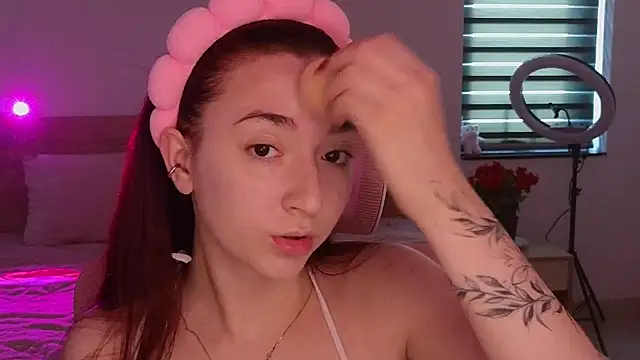 YasmineWest online show from May 2026 12:48:01 AM