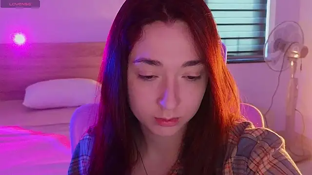 YasmineWest online show from May 2026 12:37:01 AM