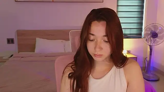 Snapshot of YasmineWest chatting on March 2026 12:14:01 AM YasmineWest online show from March 2026 12:14:01 AM