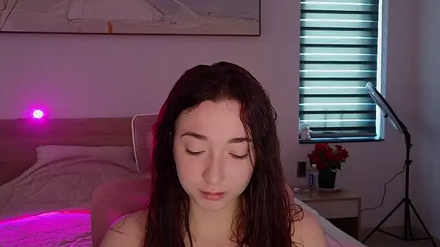 YasmineWest online show from May 2026 04:49:01 AM