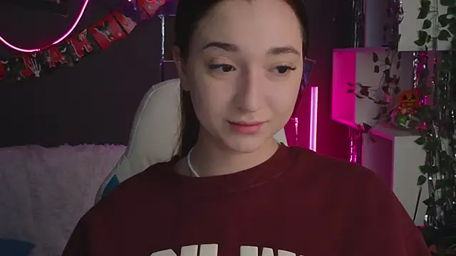 YasmineWest online show from October 2025 01:48:04 AM