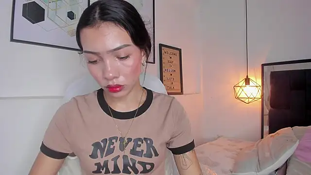 amysc online show from October 2025 01:44:02 PM