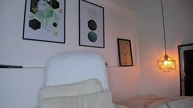 amysc online show from May 2026 12:12:01 PM