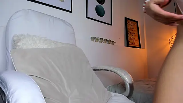 amysc online show from April 2026 12:23:01 PM