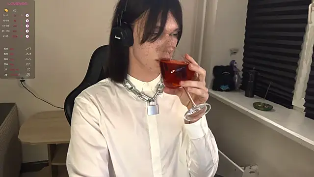 carthylovvve online show from October 2025 04:36:01 PM