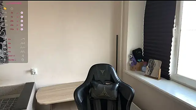 carthylovvve online show from April 2026 12:45:01 PM