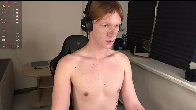 carthylovvve online show from December 2025 02:48:01 PM