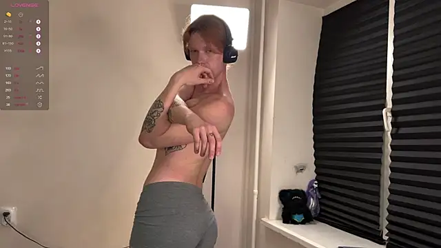 carthylovvve online show from November 2025 05:17:02 PM