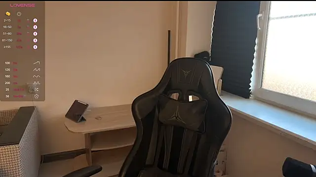 carthylovvve online show from April 2026 02:57:01 PM