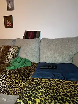 fatfabulous1981 online show from February 2026 12:30:02 AM