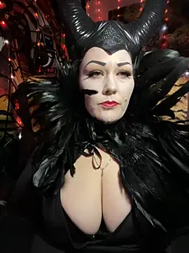 fatfabulous1981 online show from November 2025 01:34:01 AM