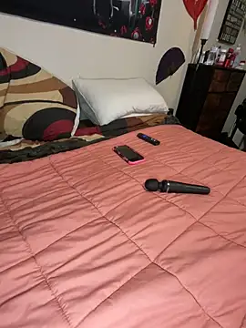 fatfabulous1981 online show from December 2025 10:43:01 AM