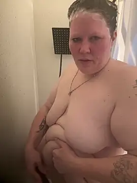 Snapshot of fatfabulous1981 chatting on March 2025 06:43:02 AM fatfabulous1981 online show from March 2025 06:43:02 AM