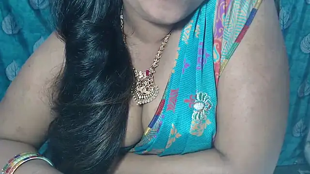 Sophia your online show from March 2025 07:04:01 PM