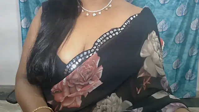 Sophia your online show from April 2026 04:36:02 PM