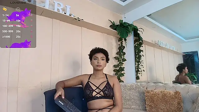 saray mardez online show from March 2025 12:28:02 PM