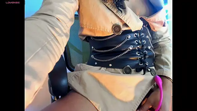 Lilithsabeth online show from September 2025 06:18:02 PM