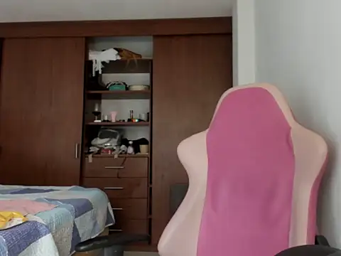 Lilithsabeth online show from April 2026 08:03:02 PM