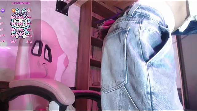 Snapshot of Sally23_ chatting on December 2025 04:05:02 PM Sally23 online show from December 2025 04:05:02 PM