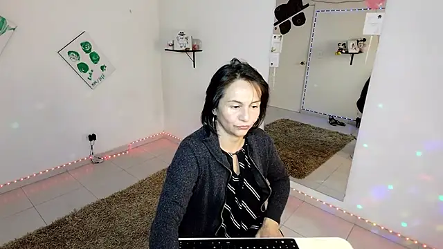 Snapshot of lollita_23_ chatting on January 2026 07:18:02 PM lollita 23 online show from January 2026 07:18:02 PM