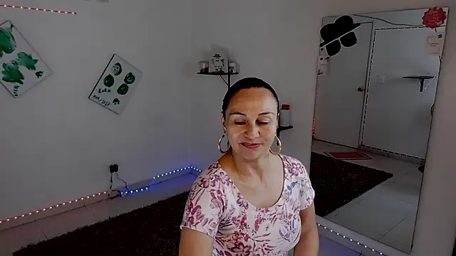 lollita 23  online show from November 2025 08:13:01 PM