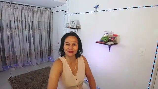 lollita 23  online show from September 2025 08:58:02 PM