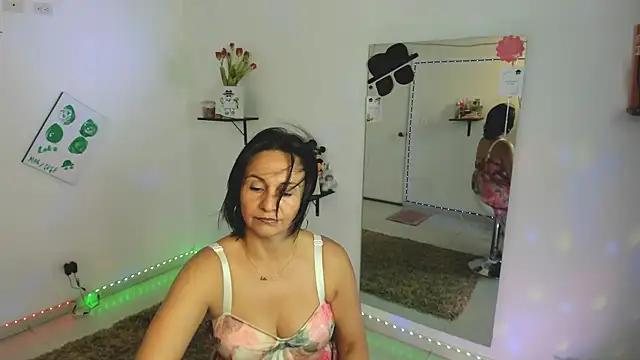 lollita 23  online show from September 2025 08:26:02 PM