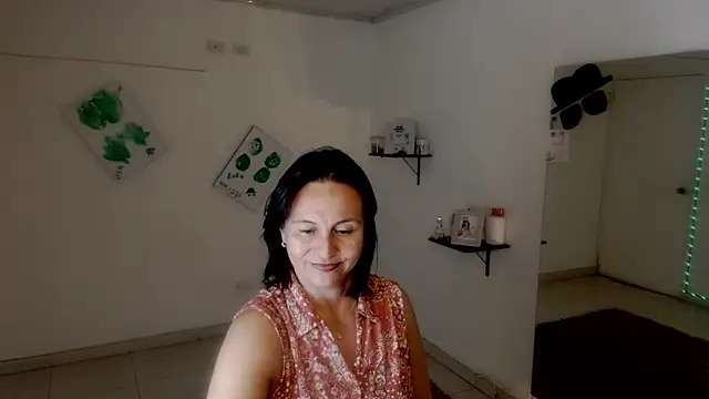 lollita 23  online show from November 2025 08:57:02 PM